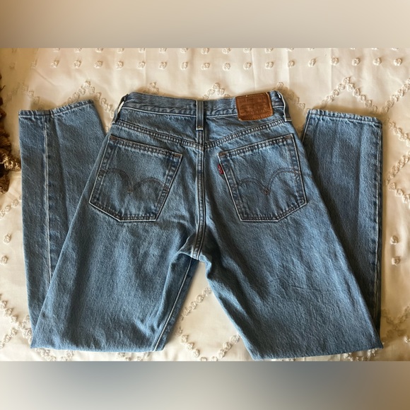VINTAGE Levi’s Wedgie Jeans - Picture 1 of 11